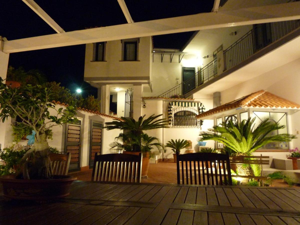 B&B Dea Fortuna Баколи Екстериор снимка